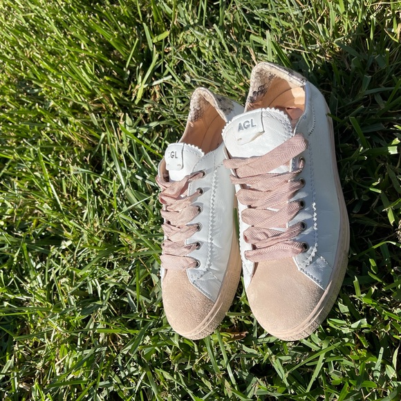 AGL Sade Sneaker white leather  (Women) size 39 US 9 low top - Picture 4 of 13
